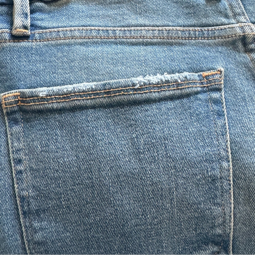 Good American Good Vintage straight leg jeans - Picture 10 of 13